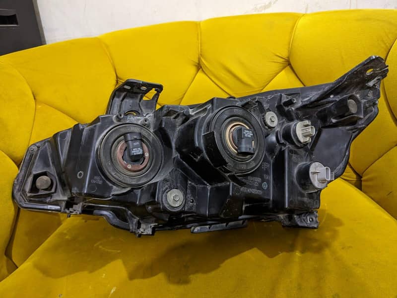 Civic X Headlight 1