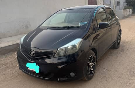Toyota Vitz 2013