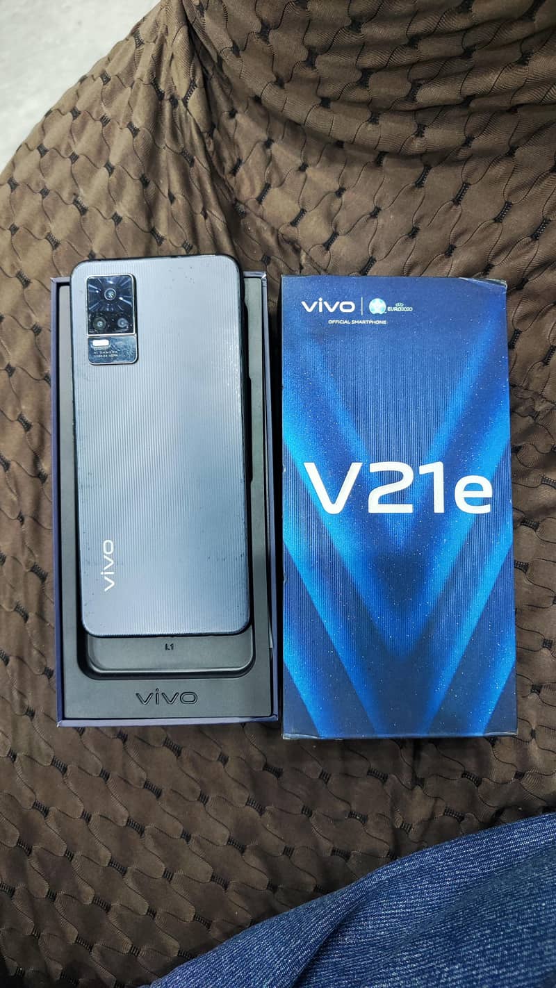 Vivo V21e 0