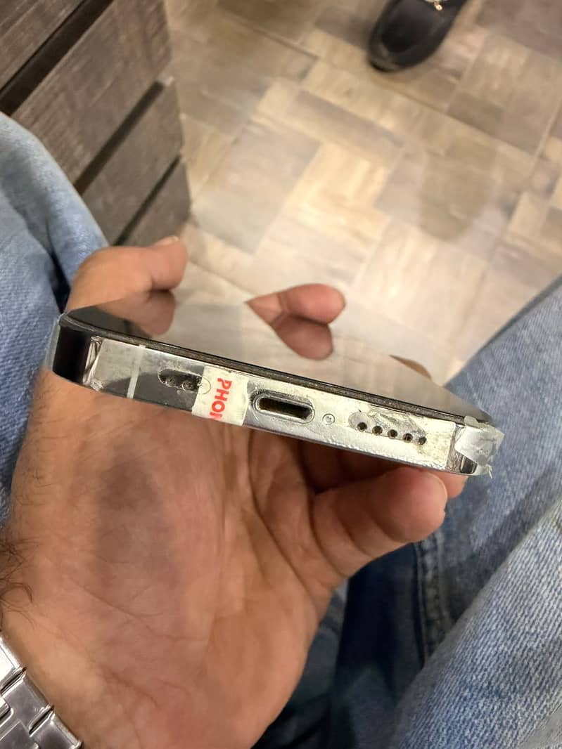 iPhone 13 pro 1