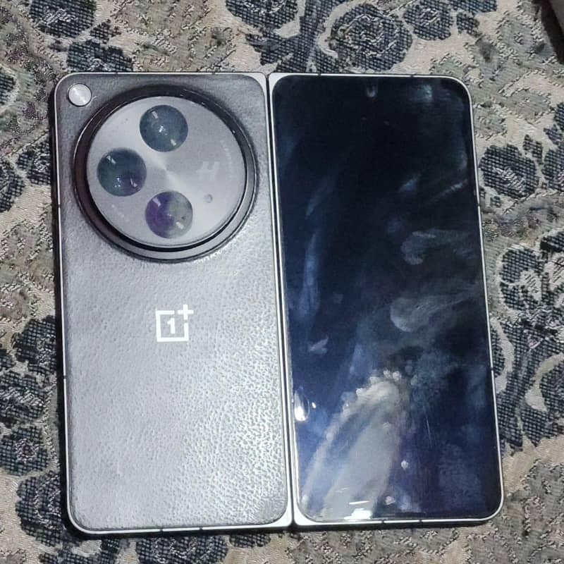 One Plus Open (fold) 1