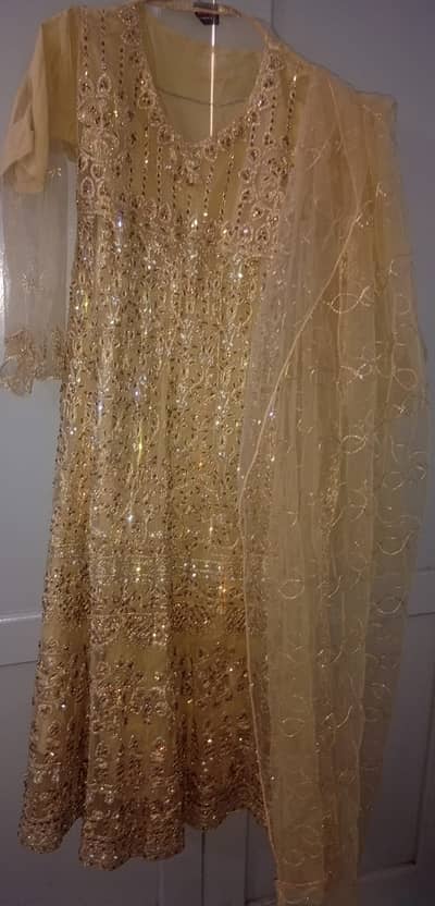 One time used golden maxi