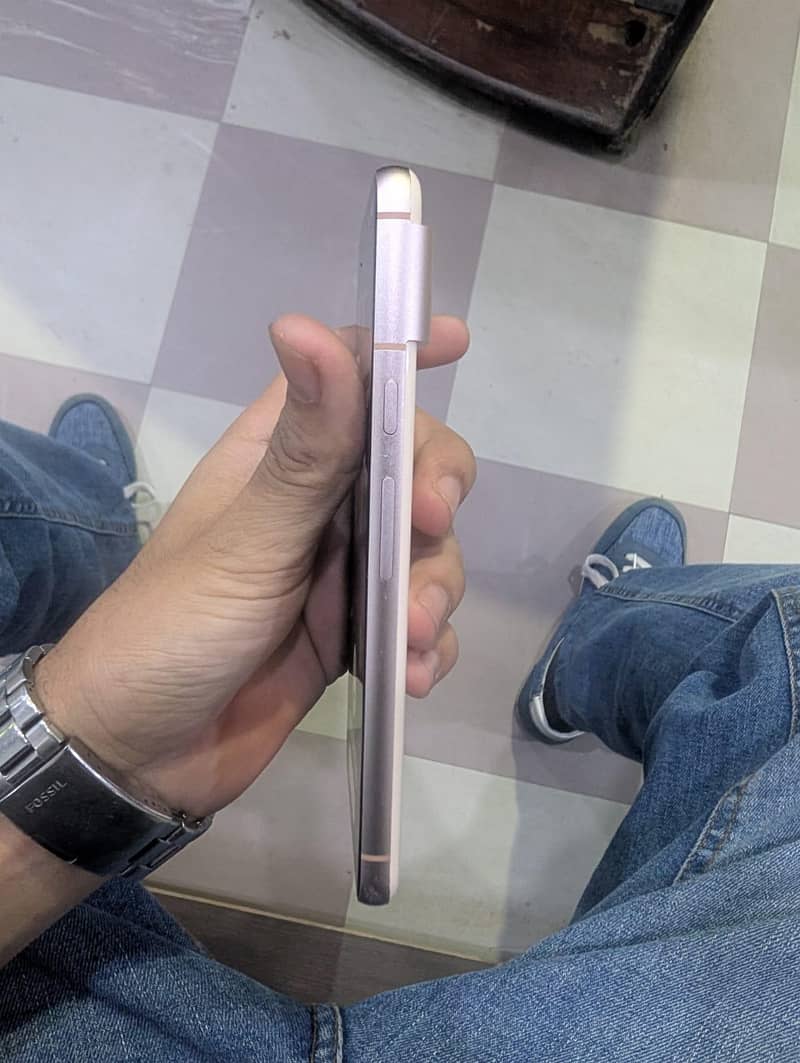 Google Pixel 8 1