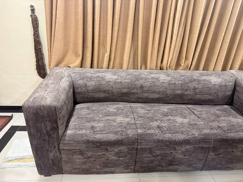 3 seater sofa only 1