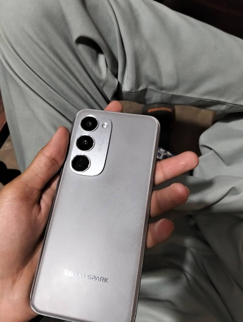 Tecno Spark 40 Pro Plus 4