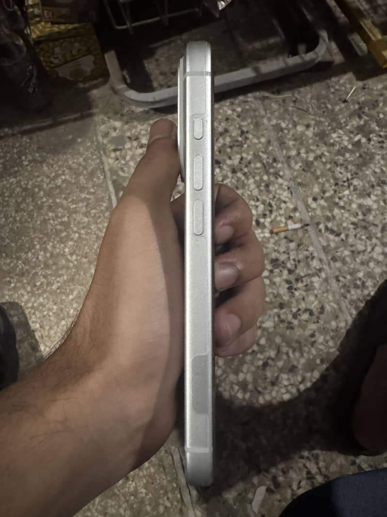Apple iPhone 17 Pro 0