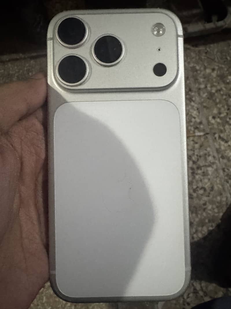 Apple iPhone 17 Pro 2