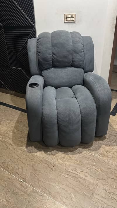 Used Furniture for Sale | Console, Stool & Recliner Chair