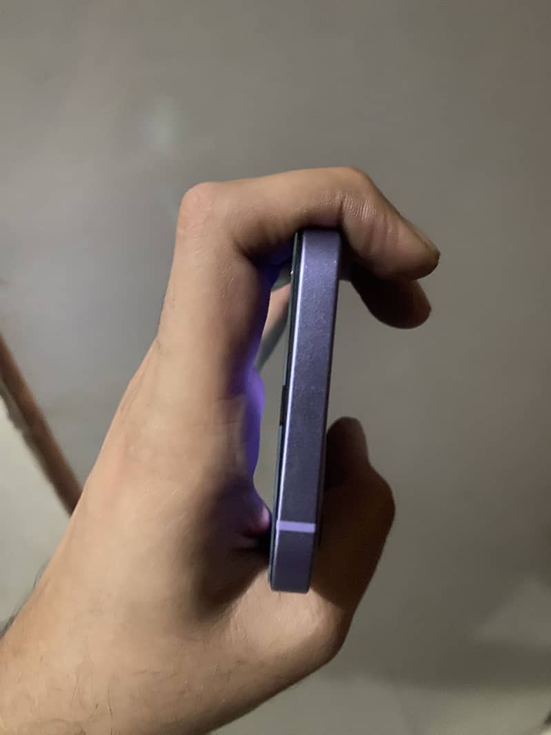 Apple iPhone 12 5