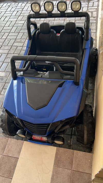Kids battery operated jeep (large)