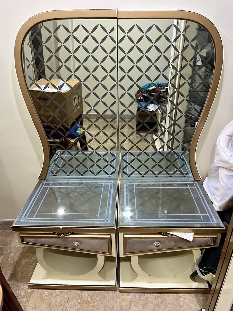 3-Piece Deco Furniture Set with Side Tables | Good Condition - Beds ...