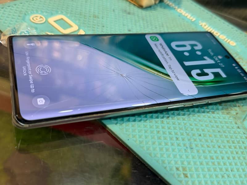 Tecno CAMON 40 Pro 1