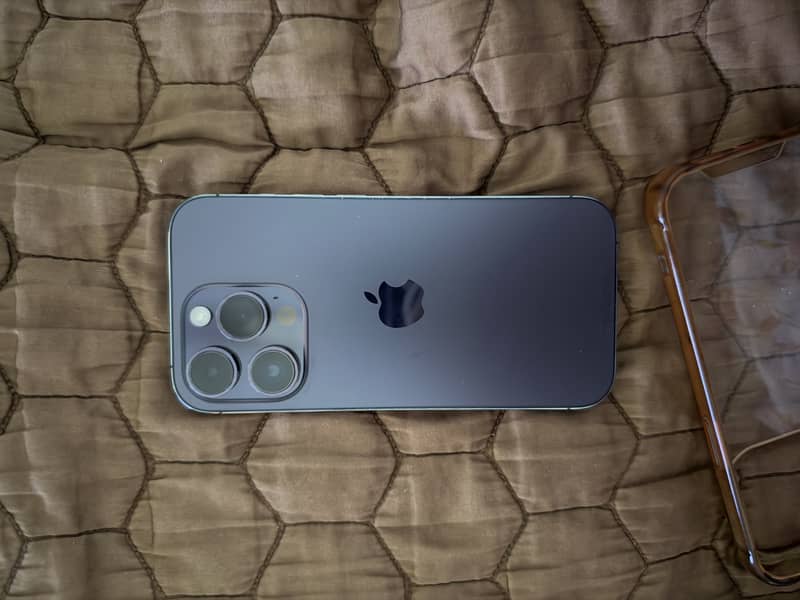 Apple iPhone 14 Pro 1