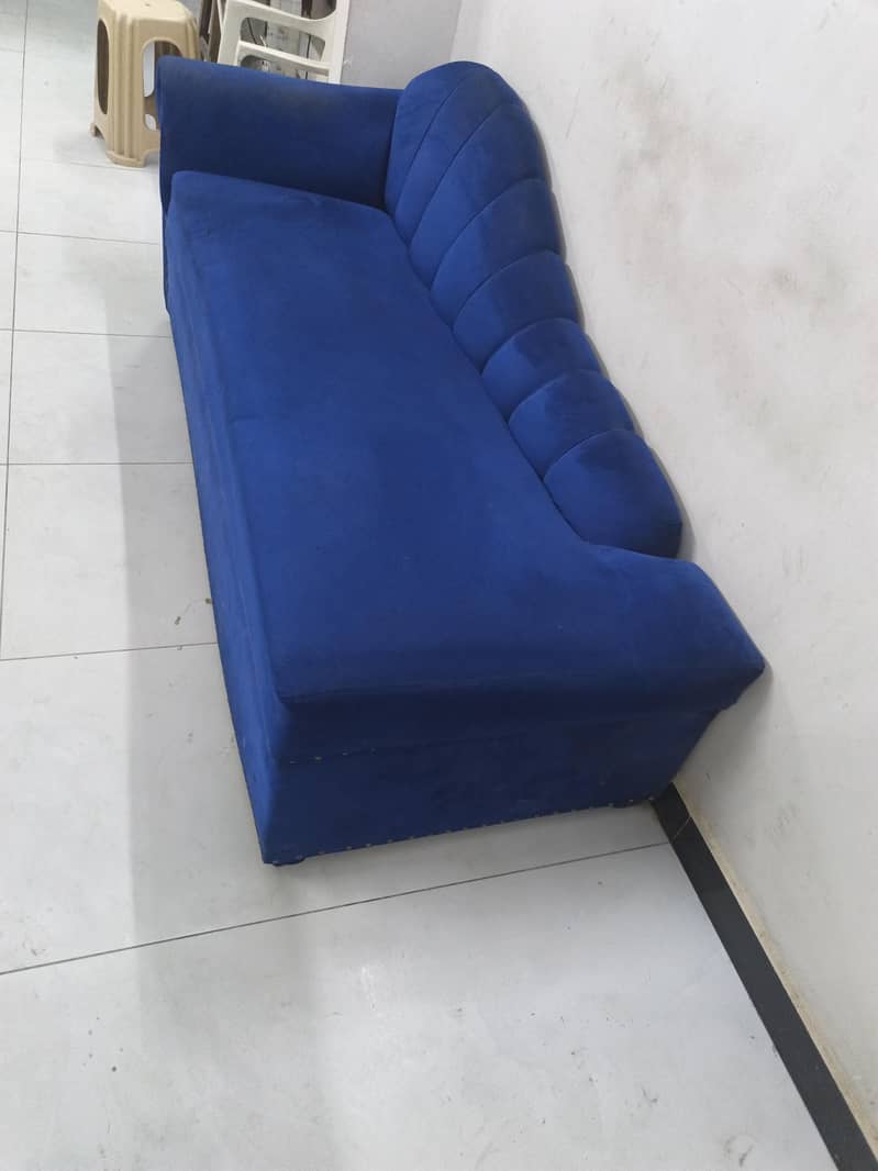 blue Sofa 1