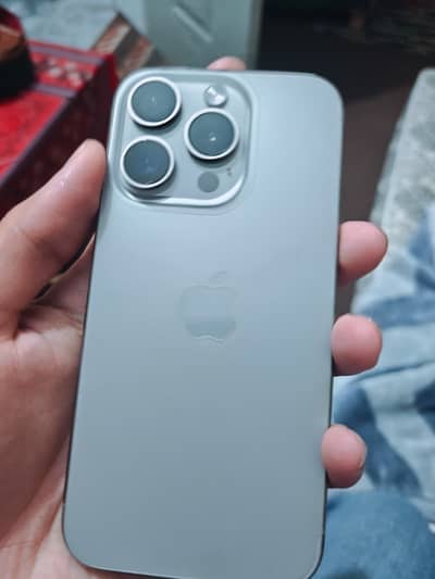 15 pro natural titanium 128gb