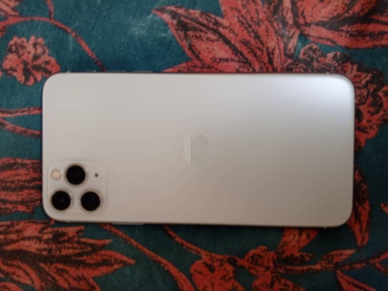 Apple iPhone 11 Pro Max 0