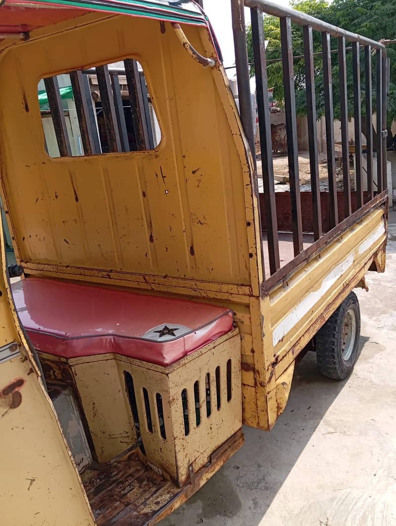 loader rickshaw 1