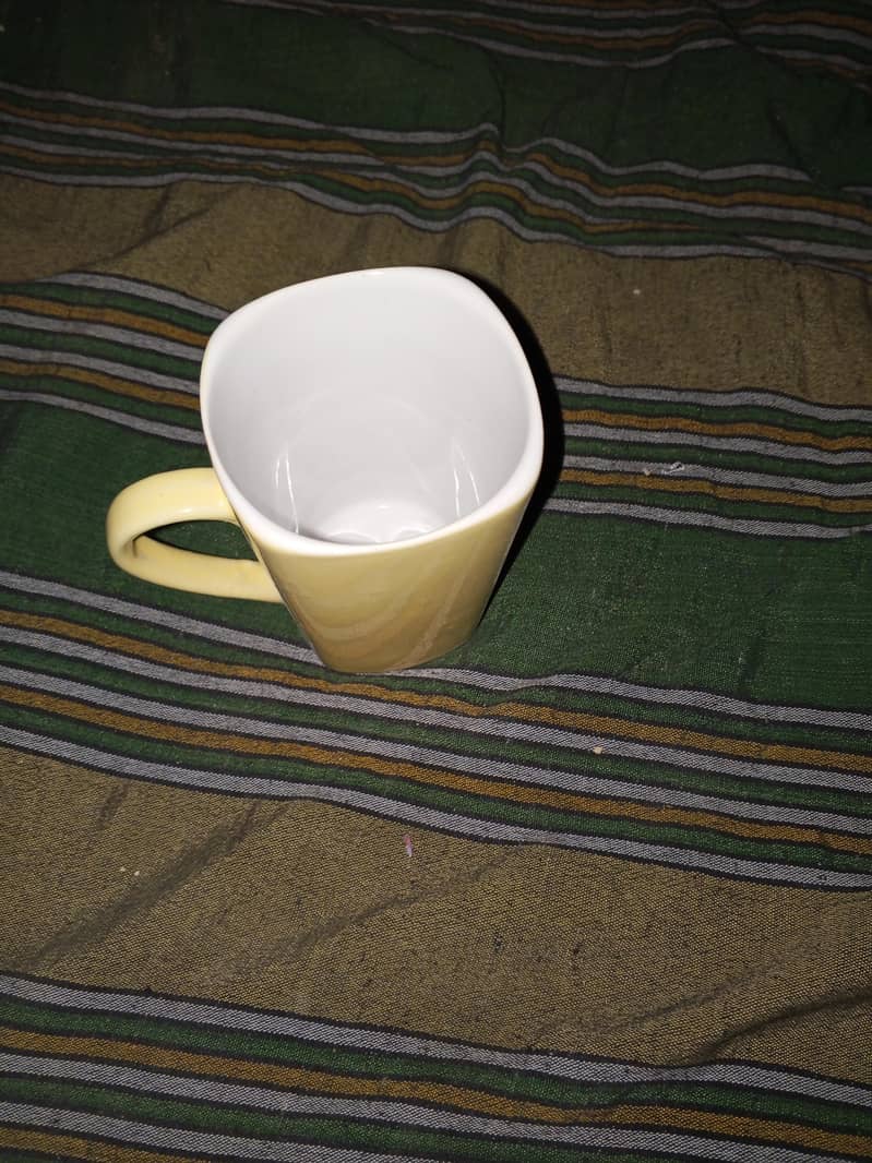 CUP FULL SIZE 1