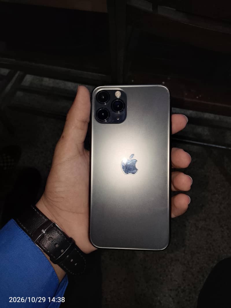 Apple iPhone 11 Pro 1