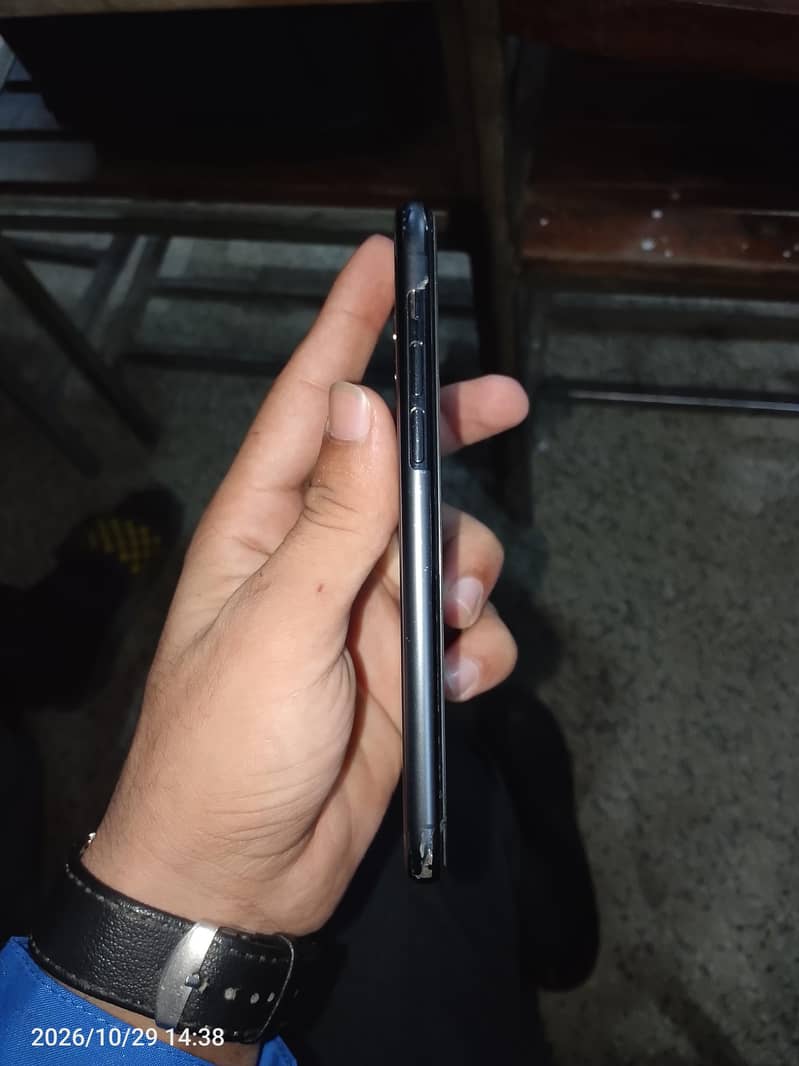 Apple iPhone 11 Pro 5