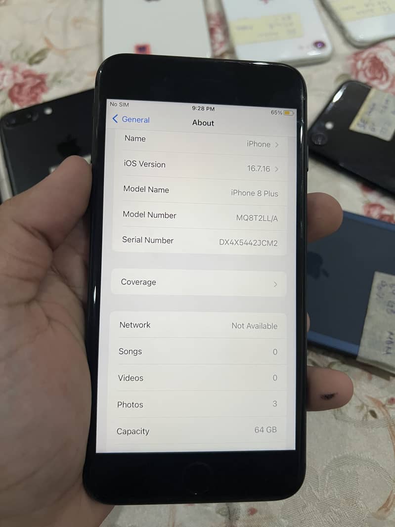 Apple iPhone 8 Plus 0
