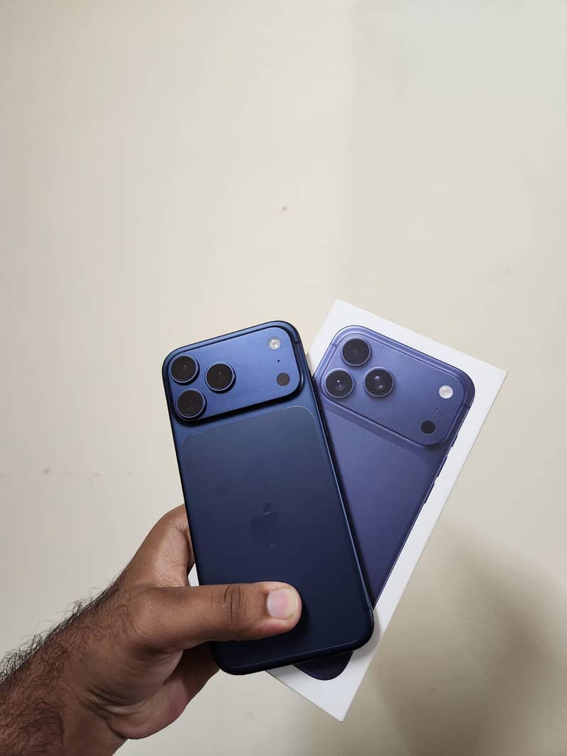 Apple iPhone 17 Pro Max 0
