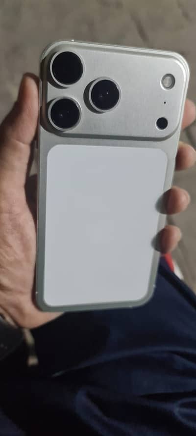 Apple iPhone 11 ( Convert 17 ) 64 GB 10/10 condition ( 0335-5576-559 )
