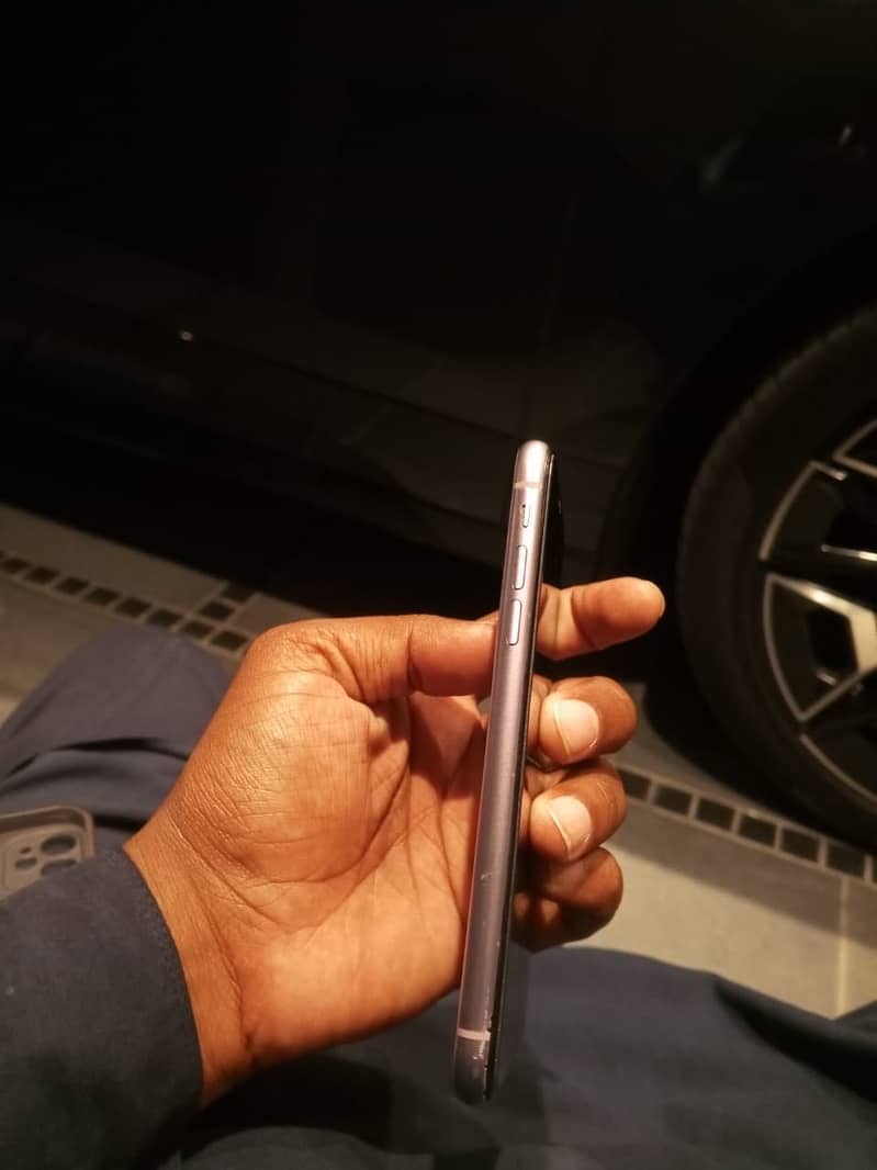 Apple iPhone 11 Pro 1