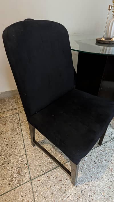 4 seats with velvet fabric condition very good