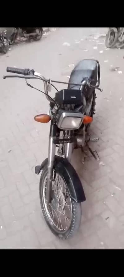 unique bike 2012 Karachi number