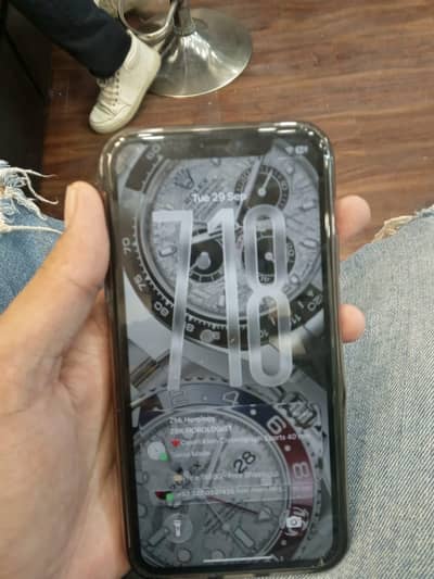 iPhone 11 (factory unlocked) waterpack