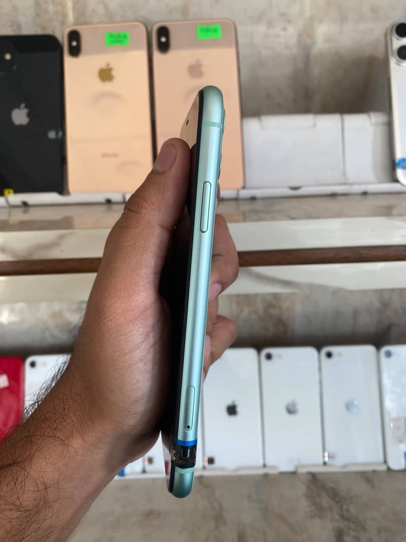 Apple iPhone 11 1