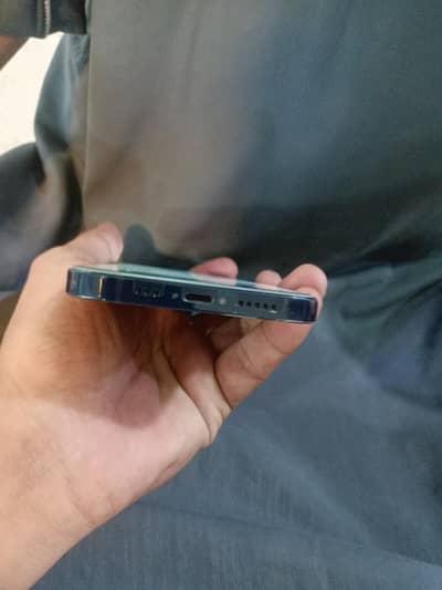 Apple iPhone 12 non pta jv 64gb 10/10 with charger water pack battery