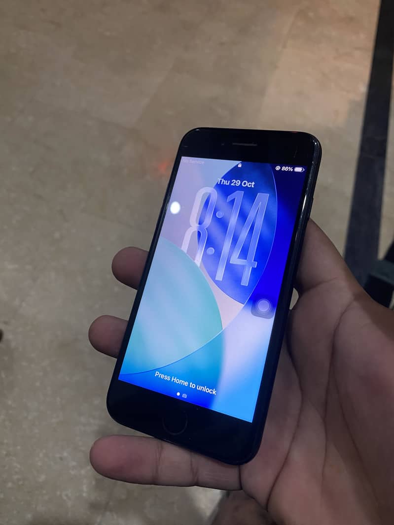 Apple iPhone SE 0