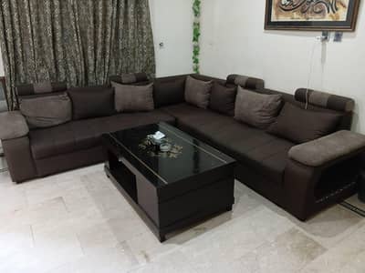 Sofa set 10/10 for sell only 6 month Used
