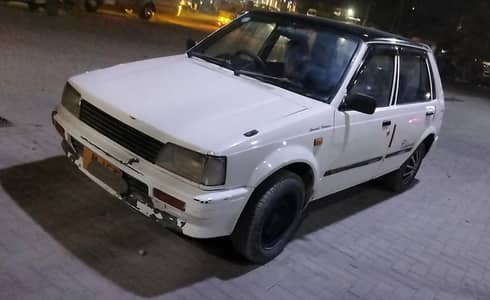 Daihatsu Charade 1986 family car special edition 0/3/1/8/8/3/0/8/6/5/5