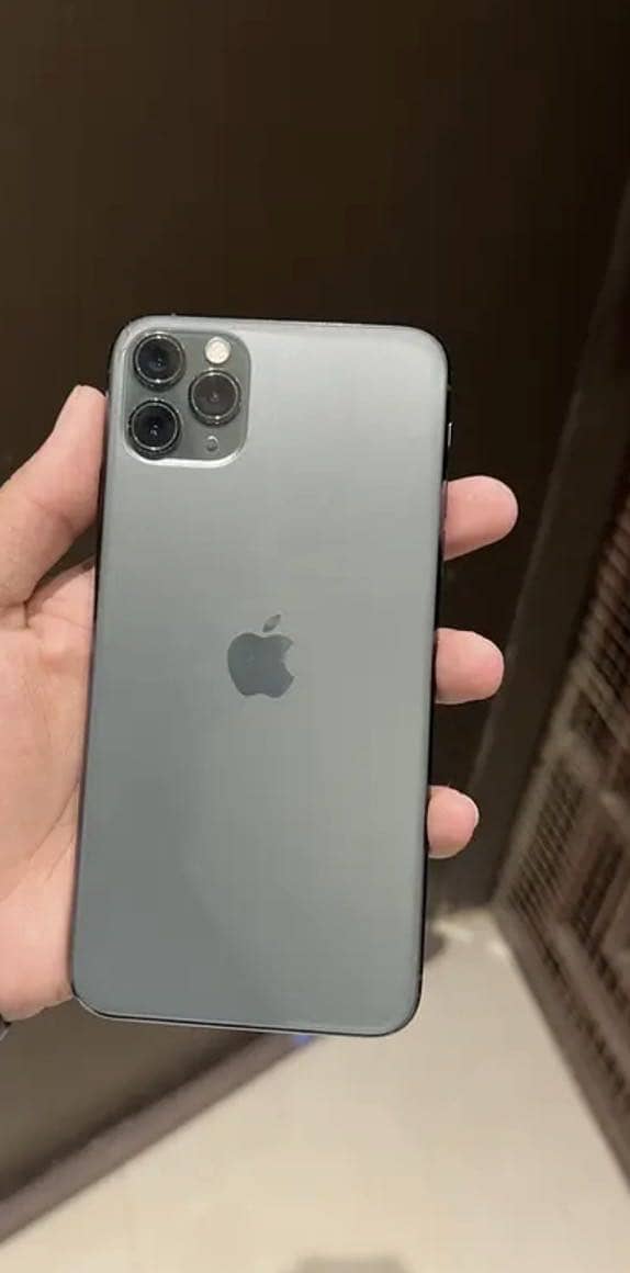 Apple iPhone 11 Pro Max 1