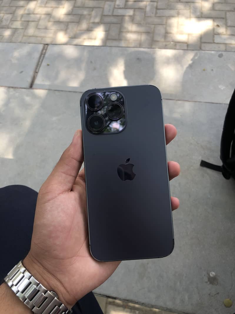 Apple iPhone 14 Pro Max 0