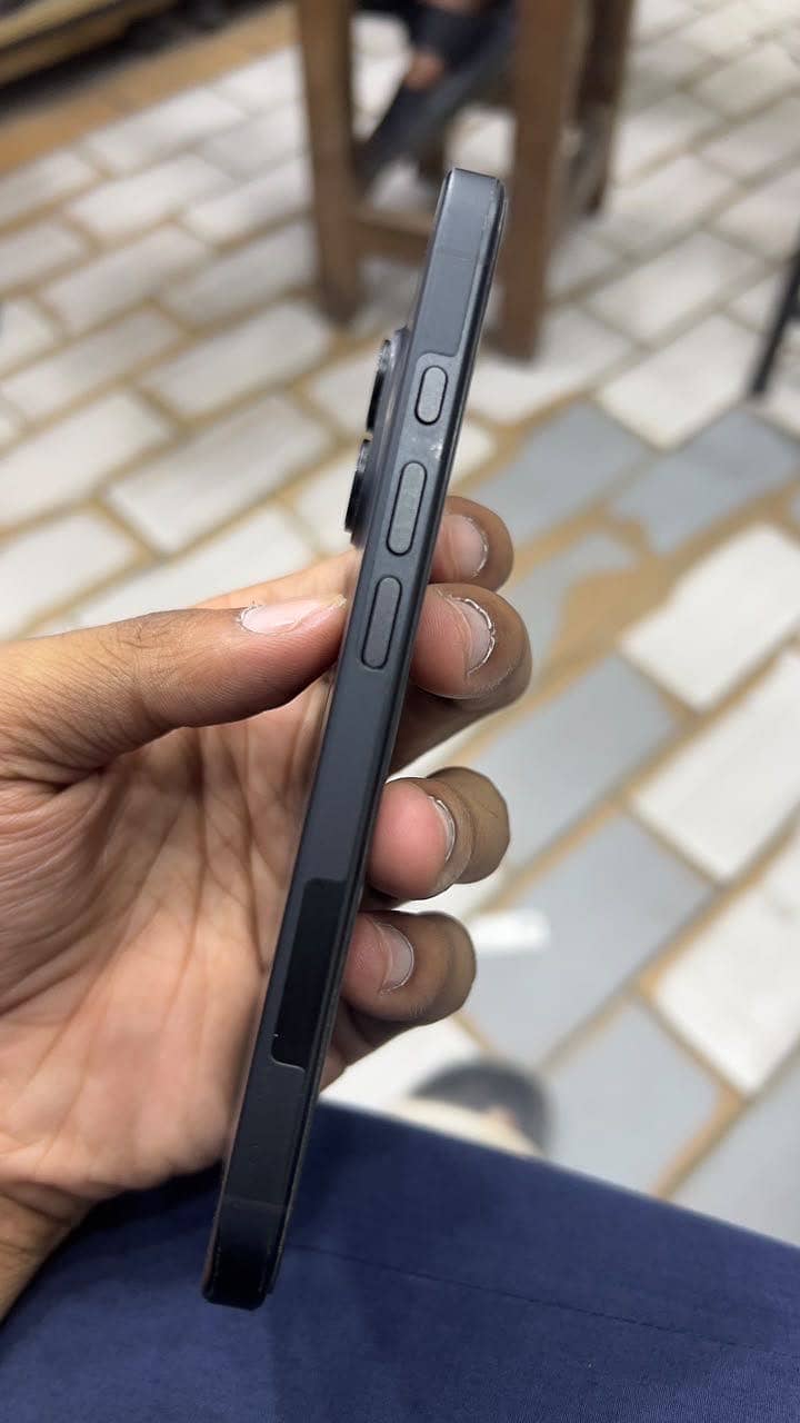 IPhone 16 7