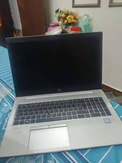 hp laptop core i5vpro 8 gen