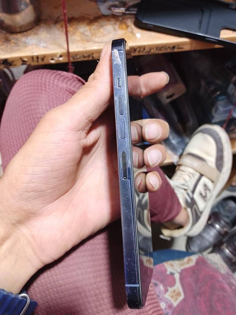 Apple iPhone 14 Pro Max 1