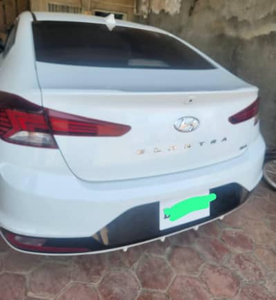 Hyundai Elantra 2021