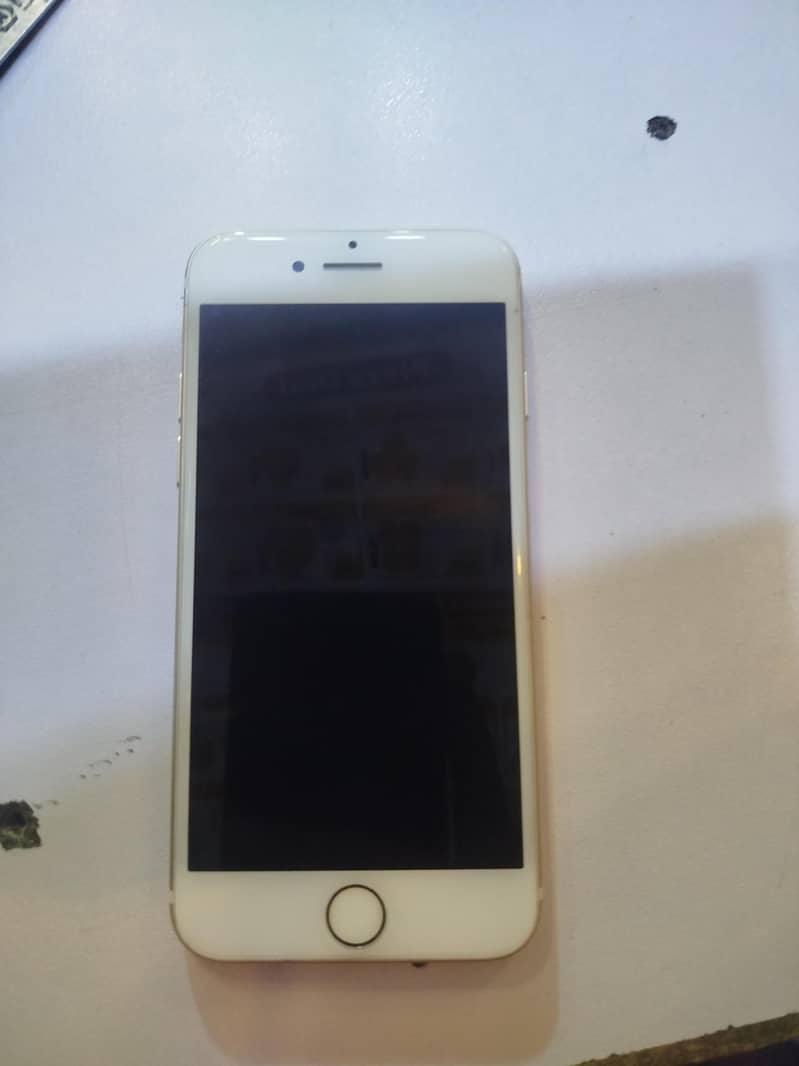 Apple iPhone 7 0