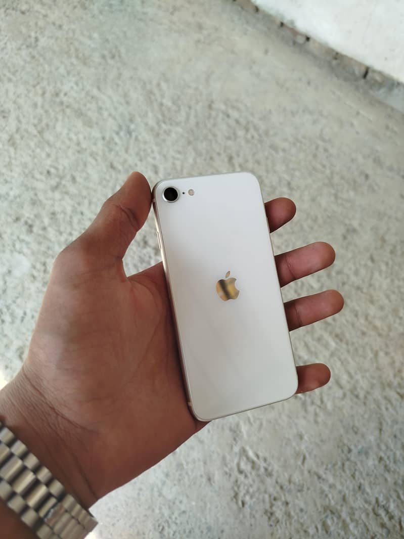 Apple iPhone SE 0