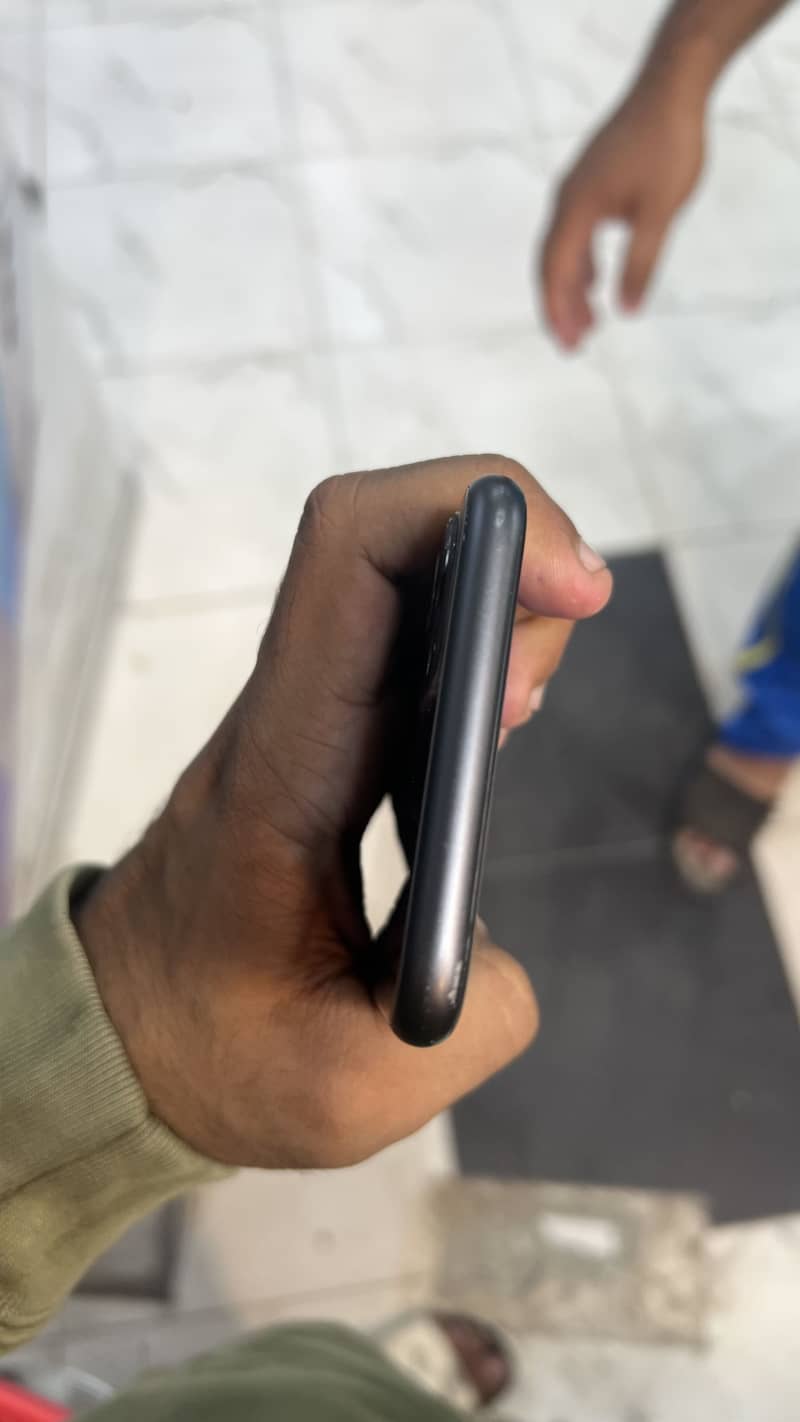 Apple iPhone 11 1