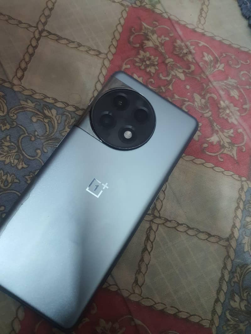 One Plus 11 0