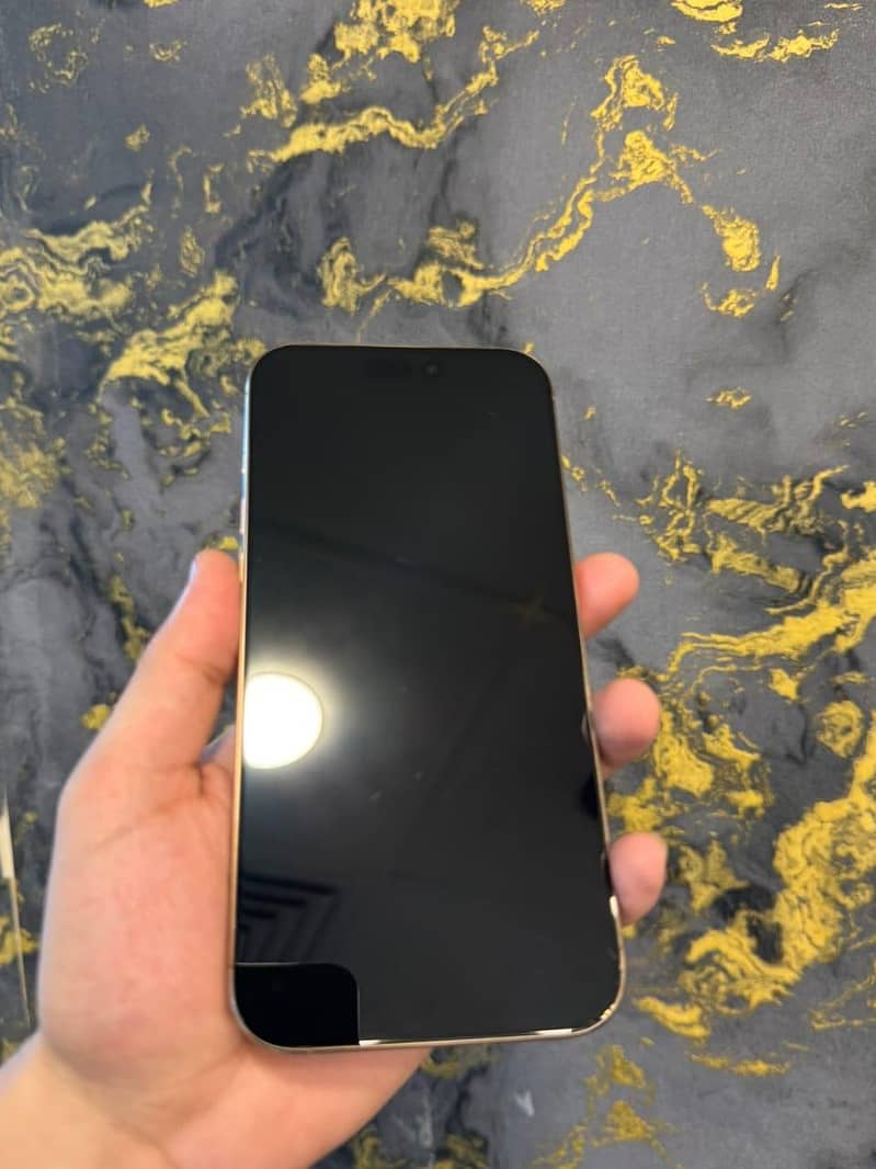 Apple iPhone 16 Pro Max 5