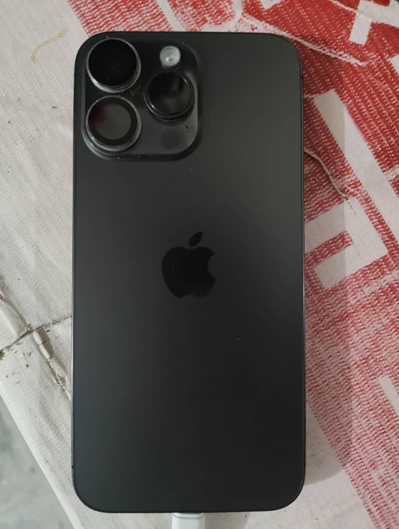 Apple iPhone 15 Pro Max 0