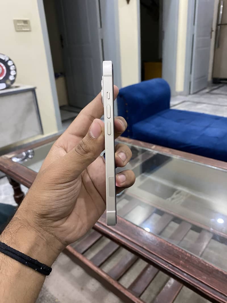 Apple iPhone 14 1