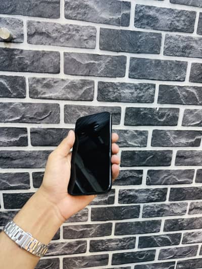 Apple iPhone 15